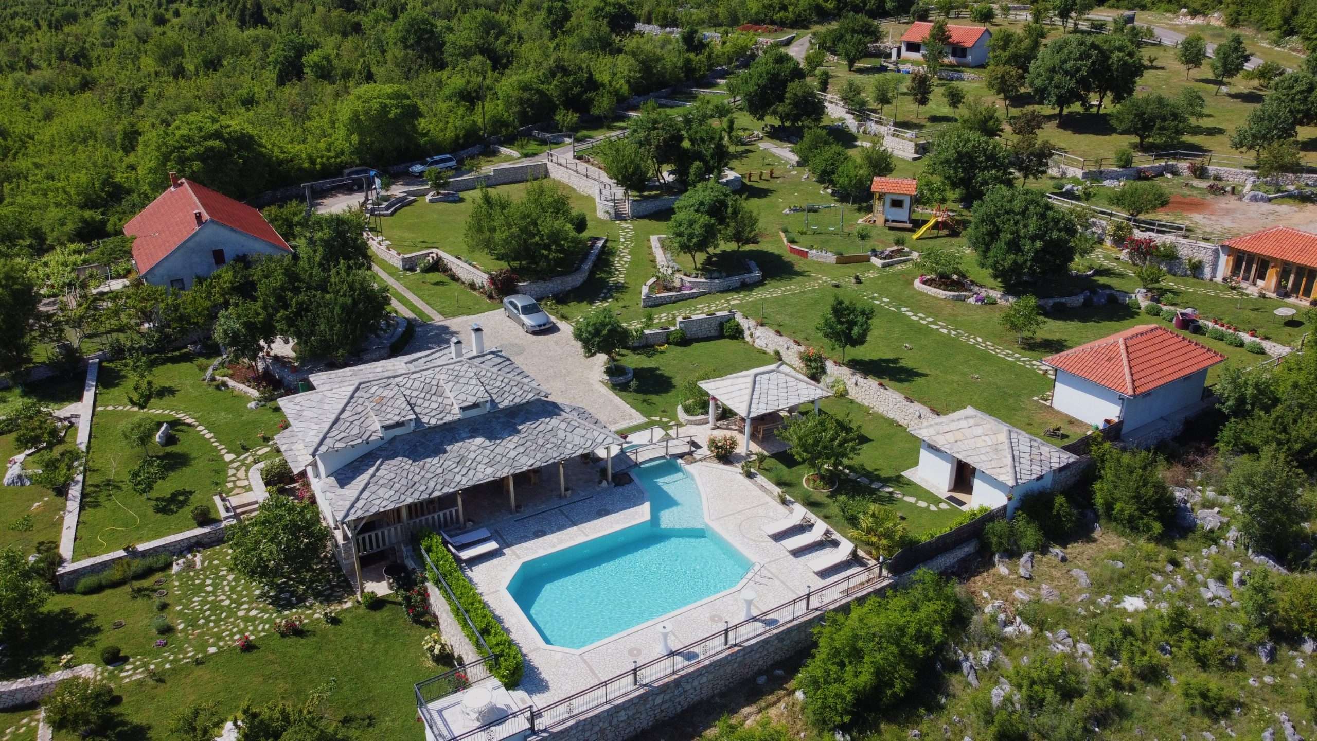 Villa Stone